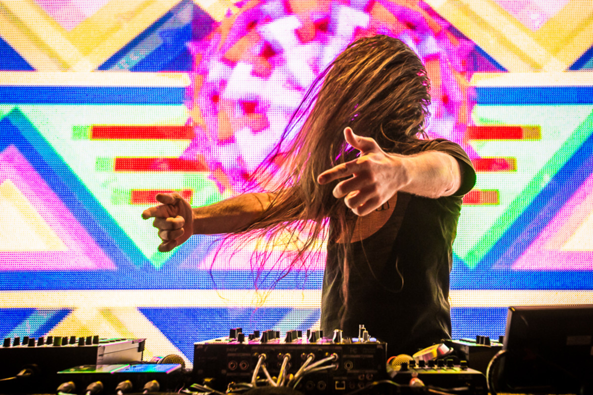 bjeaglefeather's tweet image. EDM.com Bassnectar Reveals Forthcoming "Lockdown Mixtape": Bassnectar fans rejoice. dlvr.it/RTwnnD #Bassnectar #Mix #NEWS Via @TheEDMNetwork
