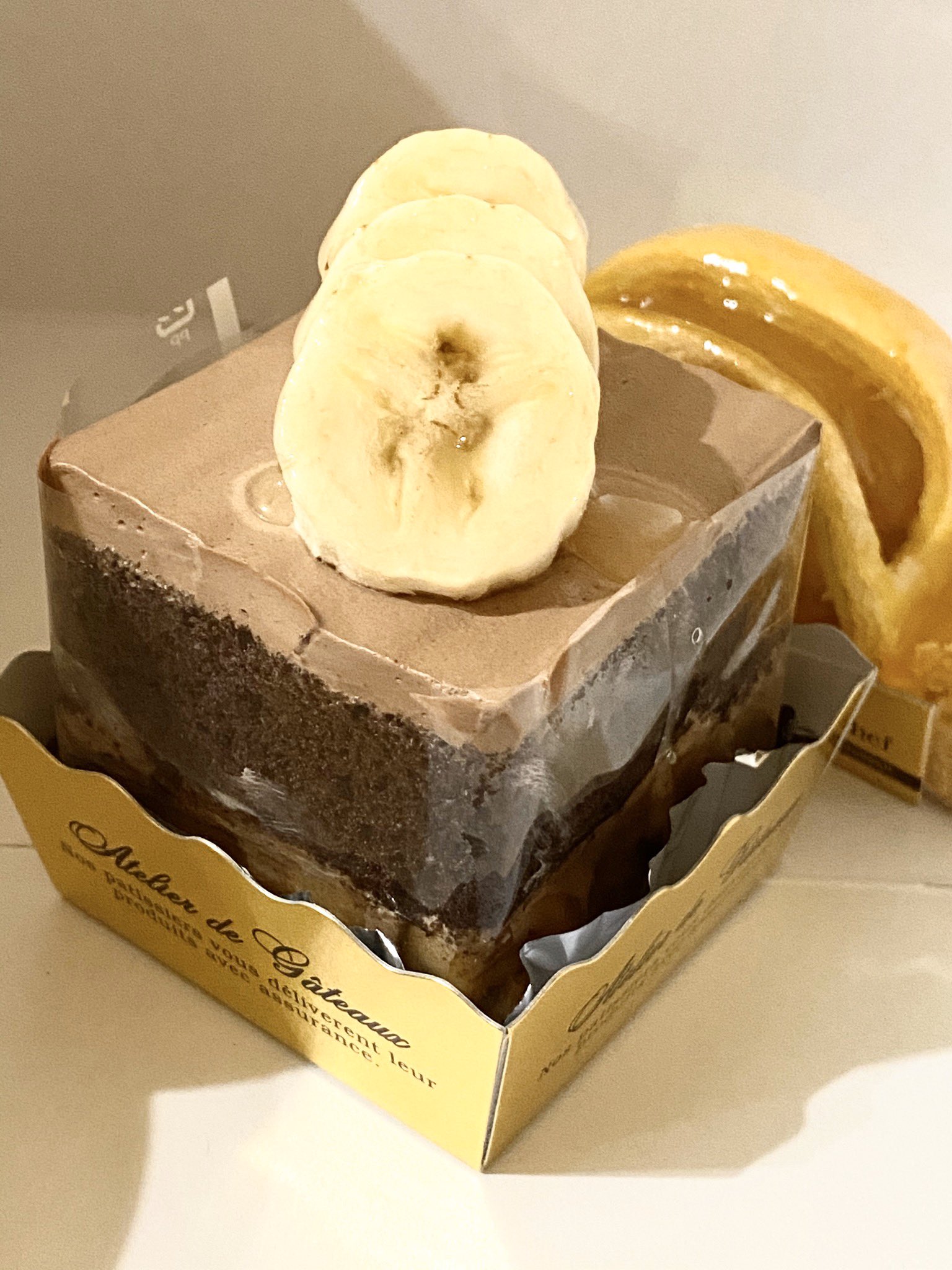はちのこ 京橋千疋屋さんのバナナ ショートケーキ チョコレートケーキだけど T Co G9f3z5v46h Twitter
