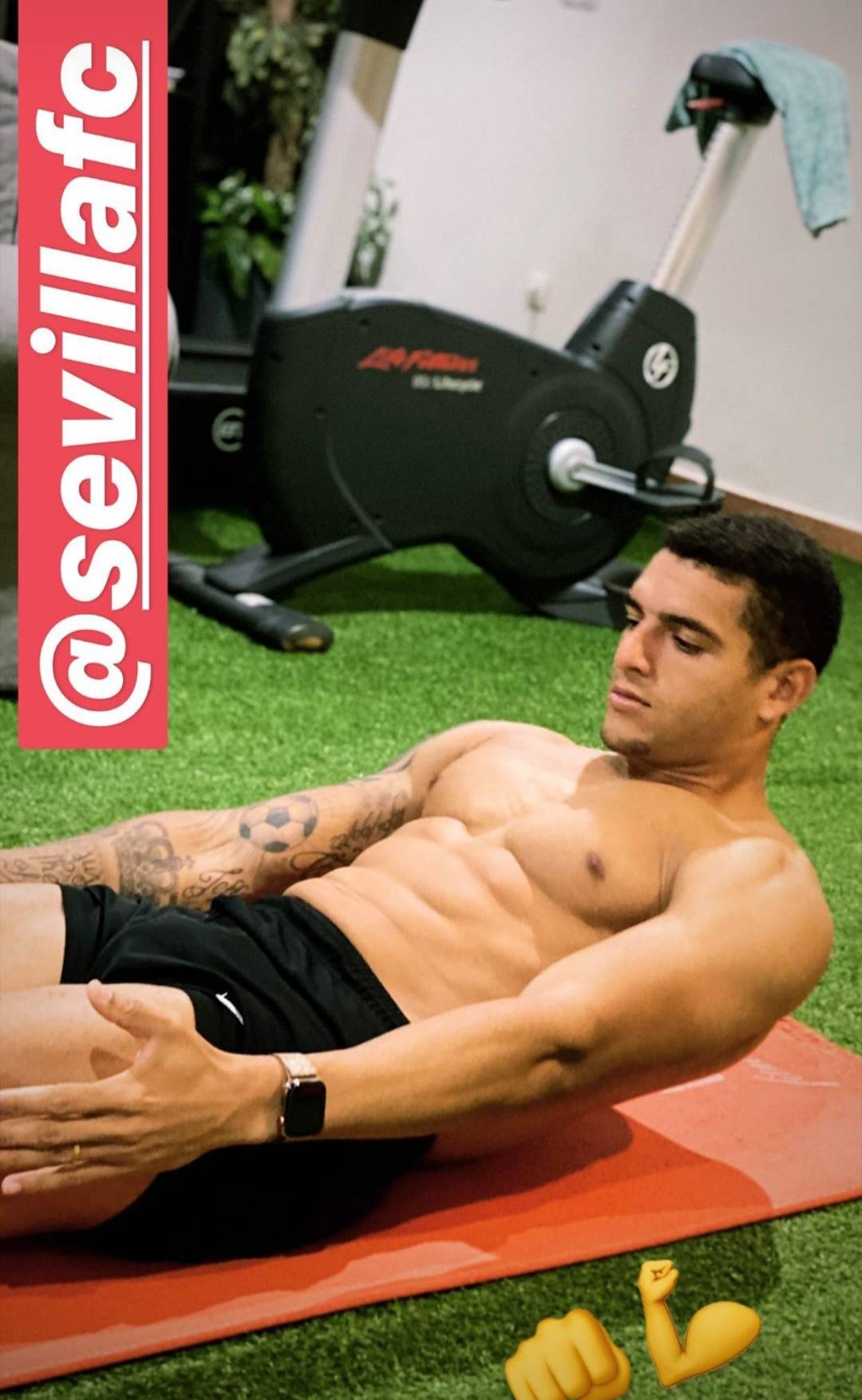 Fit Males on Twitter "Diego Carlos hotfootballers shirtless 