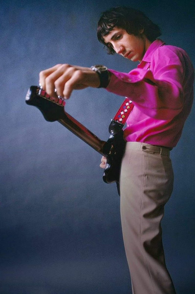 Totallywired65's tweet photo. #thewho #petetownsend #mods #60scool https://t.co/csGG3tbjxE