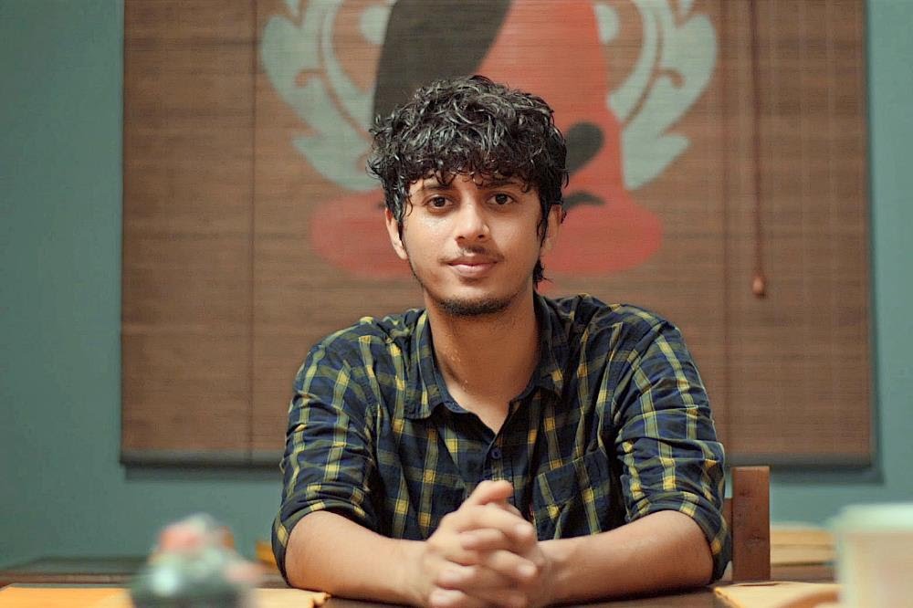 Binged_'s tweet photo. Streaming Alert: #MXPlayerOriginal #GirlfriendChor now streaming @MXPlayer
The always friend-zoned guy decides to fight for his girl - by straight means or crooked!
*ing
@mayurrmore @kushagredua @AshishVid #ShishirSharma
Wri & Dir by @GirishJotwani
A series by @DiceMediaIndia https://t.co/kZCBktz4lA