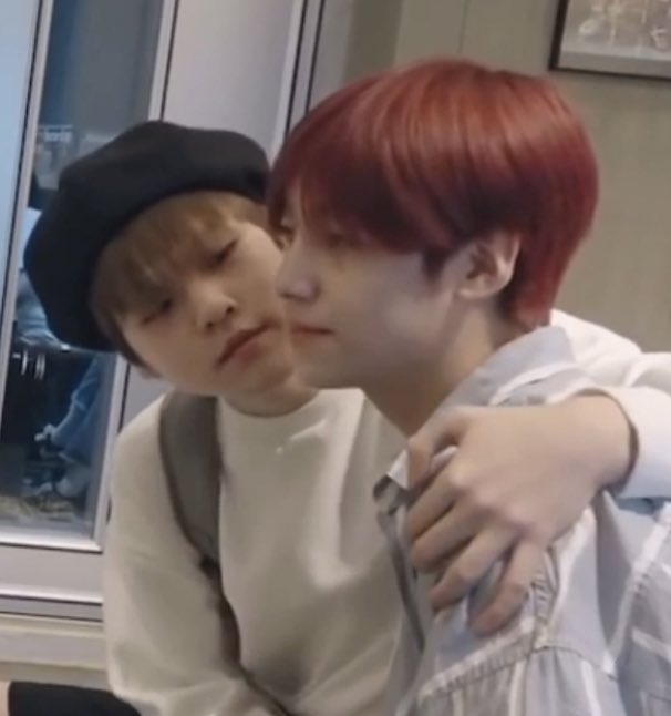 : ใจเยรพี่ ฮึ่บไว้เป็นได้แค่เพื่อน