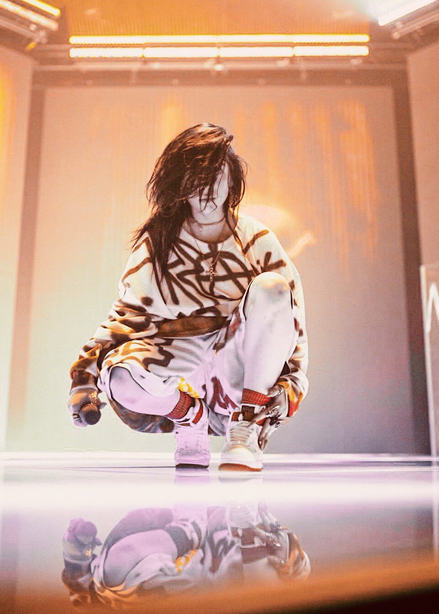 _Tara_Lou's tweet photo. @elmakias @mattvogelphoto @billieeilish Cold and warm edits https://t.co/ooP01FSHas