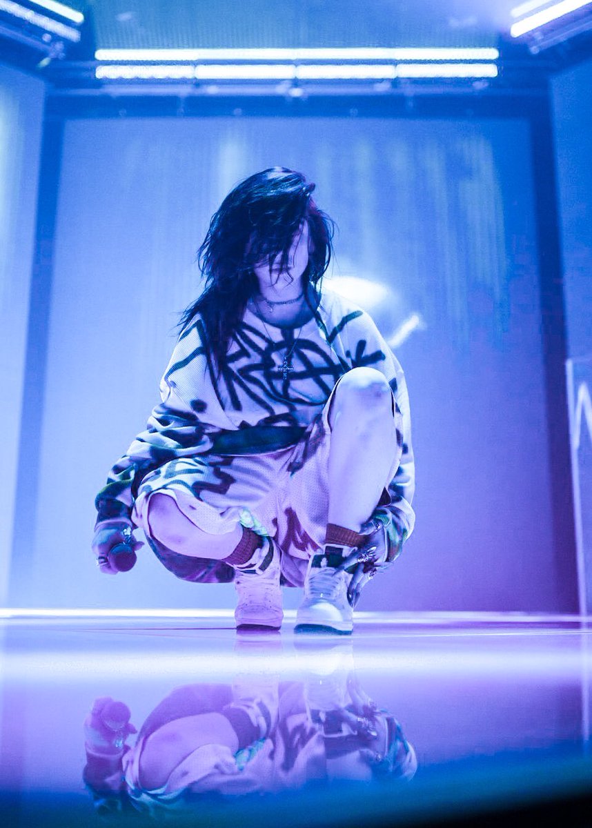 _Tara_Lou's tweet photo. @elmakias @mattvogelphoto @billieeilish Cold and warm edits https://t.co/ooP01FSHas