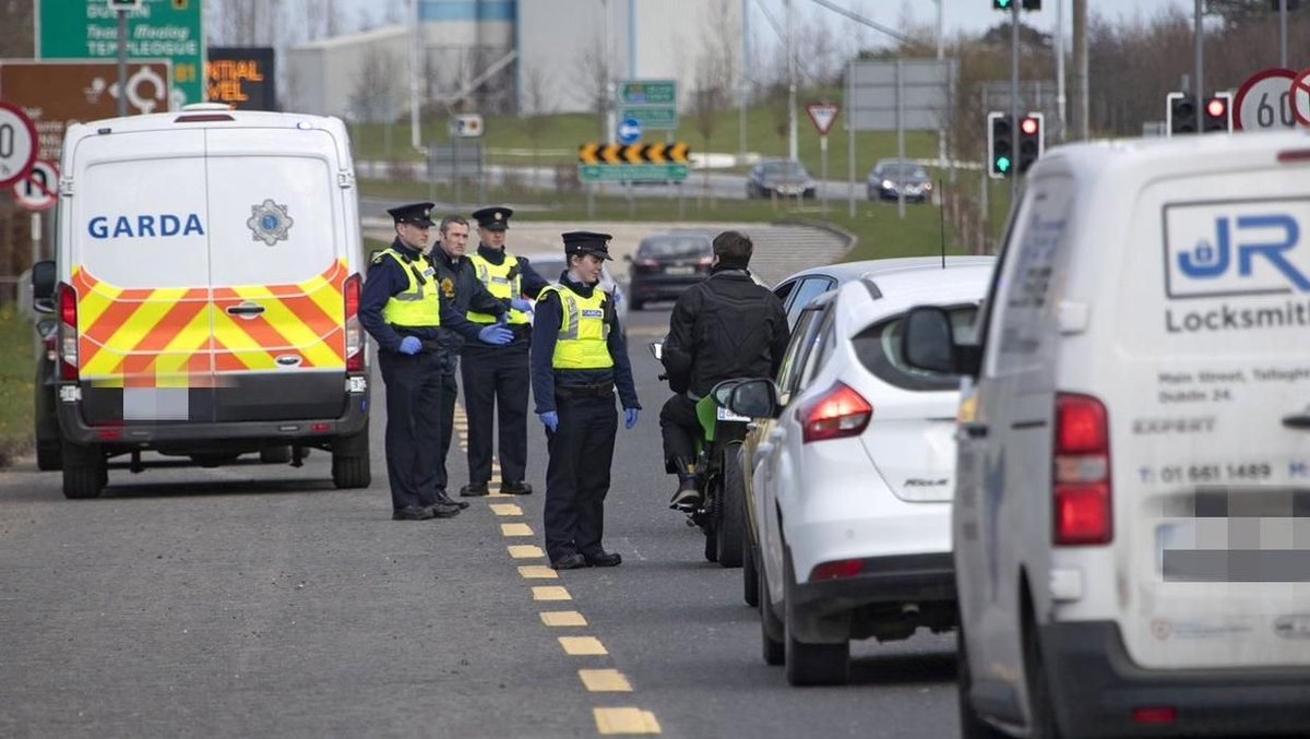 Man jailed after driving 450km to buy puppies buff.ly/34HQsRf