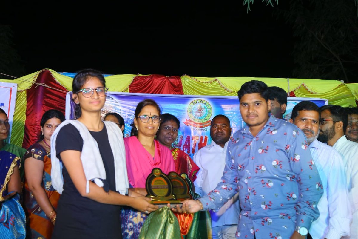 Rudsuvan_NGO's tweet photo. Glad to inform you all that our team received awards from the municipal councellors and ward members of IBP by participating in their annual day celebrations
️#rudsuvan🇮🇳🇮🇳
#rudsuvanteam 
#childsafety 
#childprotection 
#childcare 
#NGO
@TelanganaCMO 
@KTRTRS 
@NGOProtsahan https://t.co/OuoJ2JWsQE