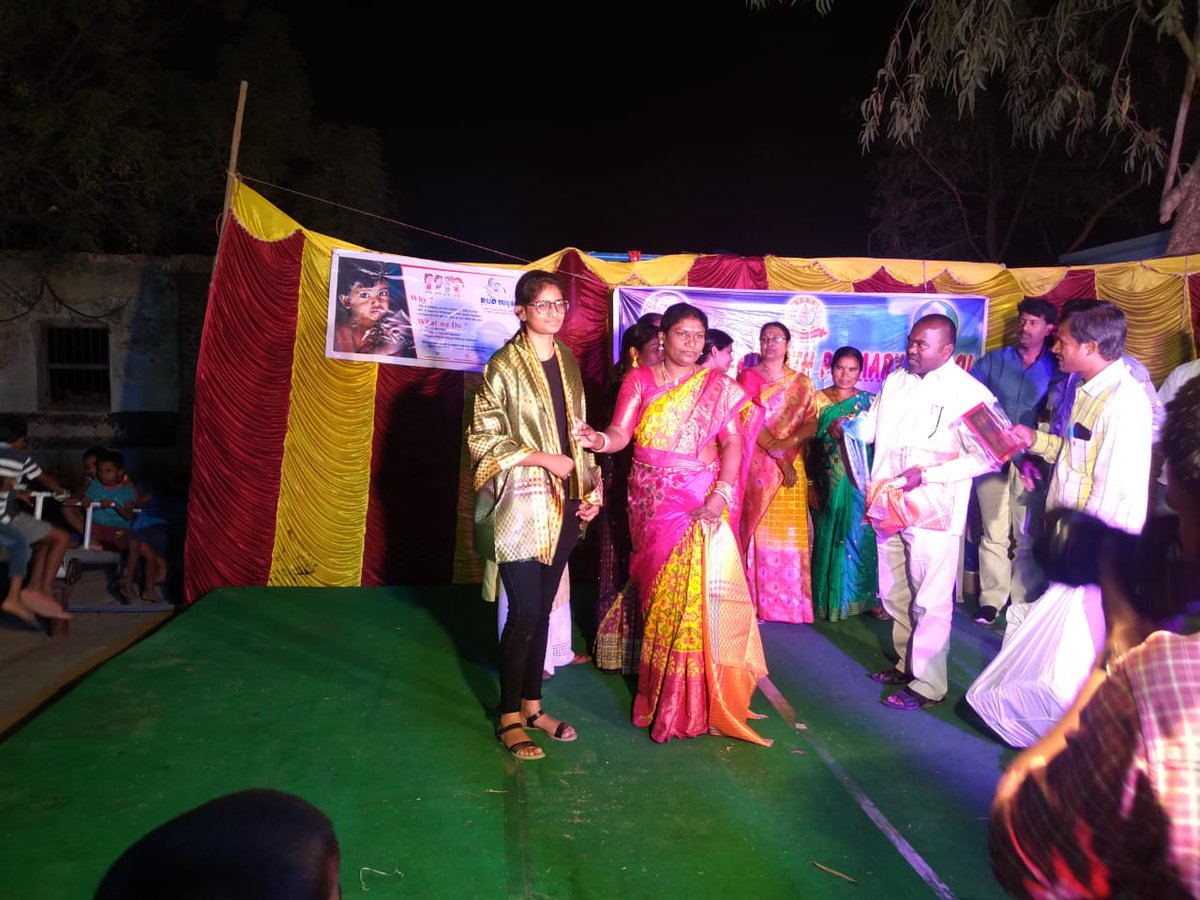 Rudsuvan_NGO's tweet photo. Glad to inform you all that our team received awards from the municipal councellors and ward members of IBP by participating in their annual day celebrations
️#rudsuvan🇮🇳🇮🇳
#rudsuvanteam 
#childsafety 
#childprotection 
#childcare 
#NGO
@TelanganaCMO 
@KTRTRS 
@NGOProtsahan https://t.co/OuoJ2JWsQE