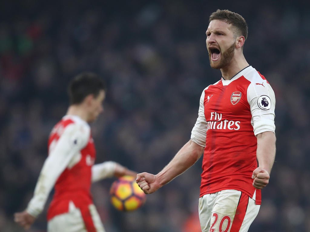 Happy 28th birthday to Arsenal center-back Shkodran Mustafi. 