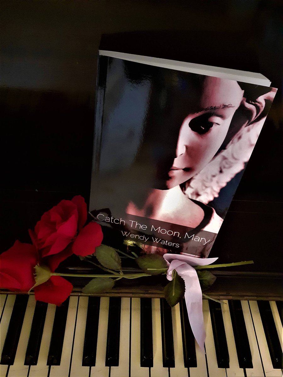 CATCH THE MOON, MARY the story of a musical genius who attracts the attention of a desperate fallen angel amazon.com/dp/1700193538………
FIELDS OF GRACE  bittersweet romance set in 30s London's glittering theatreland bit.ly/WWFOG