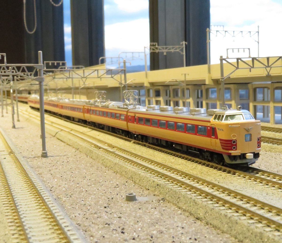 485系 白鳥】かつて日本一の長距離昼行特急として活躍し、大阪－青森間