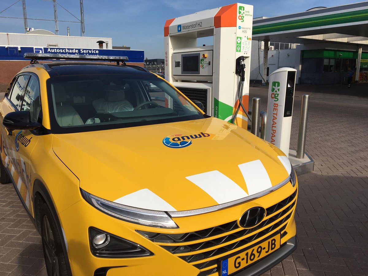 Welkom ANWB bij OrangeGas en BP Kerkhof Den Haag 🚙💦! <a href="/ANWB/">anwb</a> <a href="/OrangeGas/">Orange</a> #BPKerkhof #waterstof #H2 #hyundainexo #DenHaag @De_Binckhorst