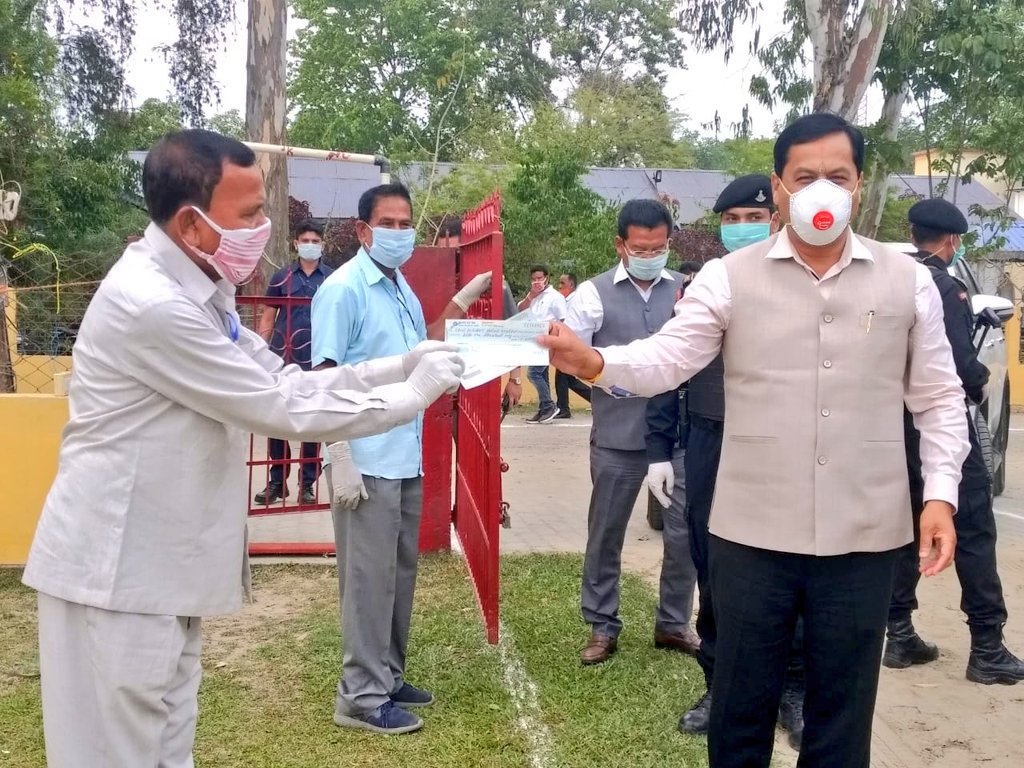 Our Channel Partner M/s Majuli Service Centre, Majuli donated an amount of Rs 51,000.00/- for CM Relief fund to Hon'ble CM Minister of Assam
Thanking our Channel Partners for their efforts
#IndiaFightsCoronavirus 
<a href="/IOCL_Assam/">IndianOil AOD</a> <a href="/IndianOilcl/">Indian Oil Corp Ltd</a> <a href="/IOCRetail/">IndianOil PetrolPump</a> <a href="/CMOfficeAssam/">Chief Minister Assam</a> <a href="/ChairmanIOCL/">ChairmanIOC</a>