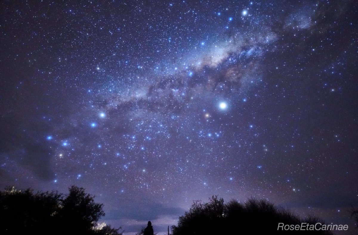 星あかり 引き続きnz写真のレタッチです １枚目 左手に見える雲状の物は大マゼラン雲と小マゼラン雲です 星 星空 天の川 南半球