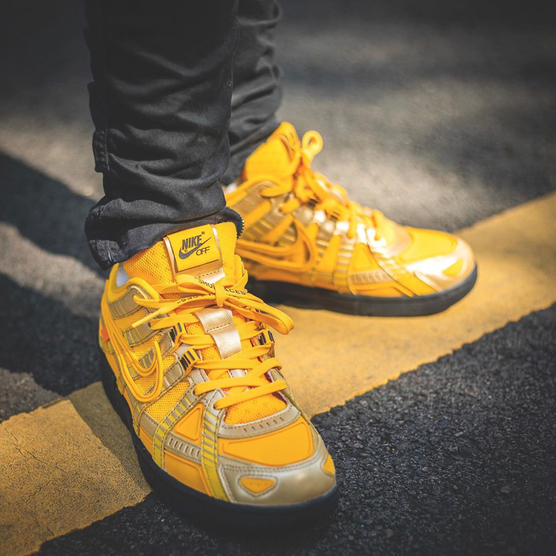 rubber dunk university gold