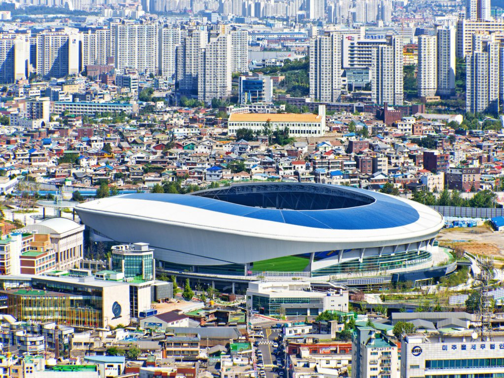 mcexpocomfort's tweet photo. Made in Italy la #sanificazione dello stadio di Incheon: l’azienda italiana @IdrobaseGroup, con sede a Borgoricco nel padovano, ha realizzato l’innovativo impianto di sanificazione del campo coreano #SunguiArenaPark.

#MoveOnTogether #MCE2020
 https://t.co/QNkBWVnvcD https://t.co/S3cqhfpRXb