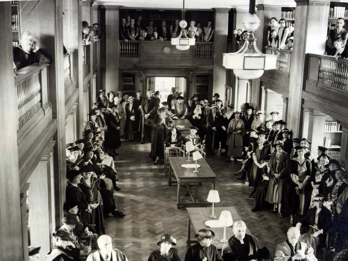 StHildasLib's tweet photo. We've not been able to find a picture of #MeAt20 so how about #MeAt1? At our official opening in 1935.
Any other libraries up for sharing pictures (or paintings, or descriptions) of their early years? We'd love to see them! #LibraryMeAt1 @HistLibForum https://t.co/L3H4k0ZHSd