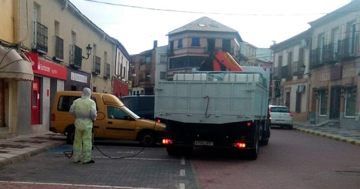 TalautoVI's tweet image. Hoy uno de nuestros camiones cedidos a la Diputación, se encuentra en Cebolla (Toledo) realizando funciones de desinfección contra el COVID-19. ¡Gracias por enviarnos las fotos vecinos!
#juntosvenceremos