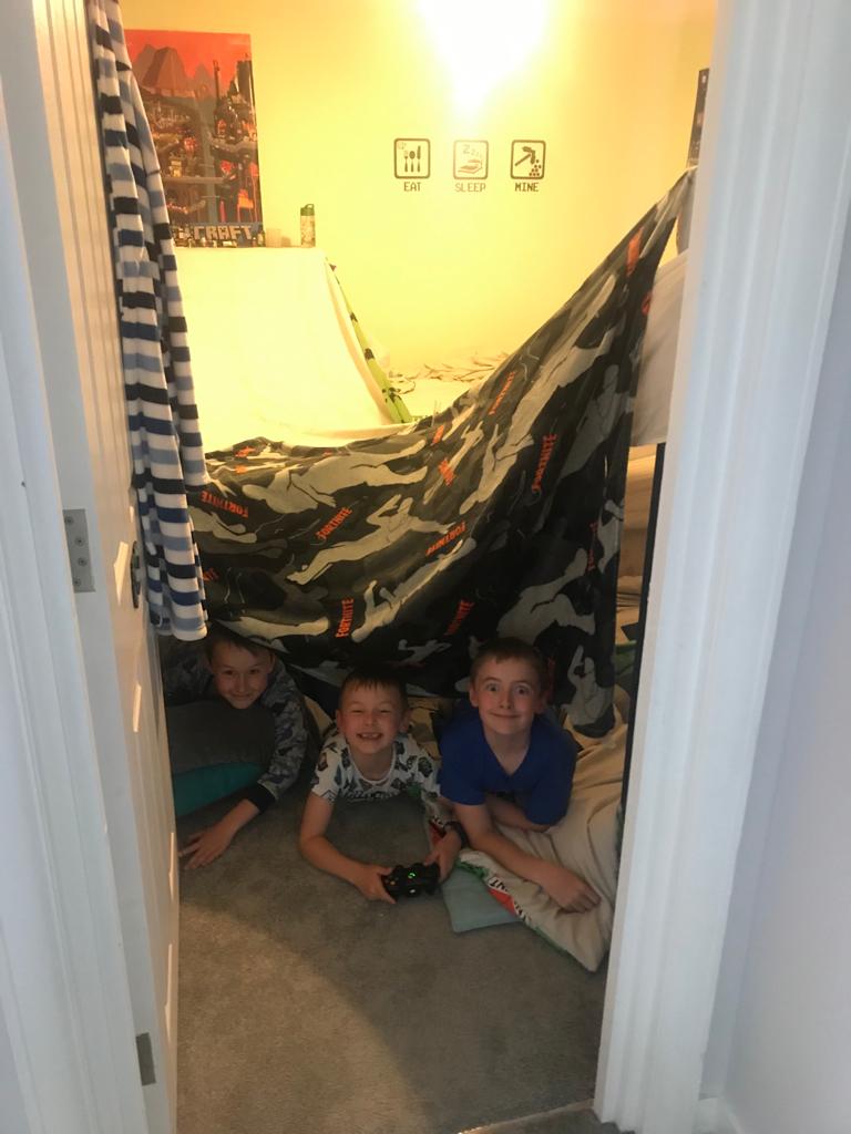 SidleshamSchool's tweet photo. And they're off! Number 21 - make a magical den #Lockdown101 https://t.co/5WevPmT6i3