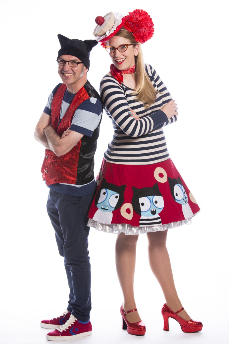 jabberworks's tweet photo. (Sorry, just deleted and retweeted becaused in the first tweet I forgot to credit our amazing photographer Dave Warren @DavePics. We had such a funny afternoon mucking about, but our faces almost cracked.)😜 #Jampires https://t.co/S1dwpPlBlQ