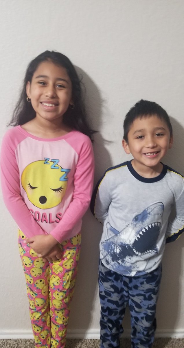MariaAd86397553's tweet photo. Spirit week: Pajama Day
Brianna &amp; David @HBGonzalezPLA  @DeeAnnaPier #HBGPLAathome #dallasisdcheckin https://t.co/qV8cVftM7R