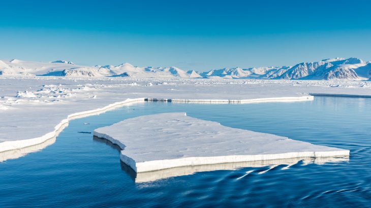 WHOI's tweet photo. The Arctic is changing, and new research from the @geotraces program shows how changes on land are driving changes in the #ocean. #changingocean Via @EarthDotCom https://t.co/9Tj6DhbSAn https://t.co/5h1VHNQyIc