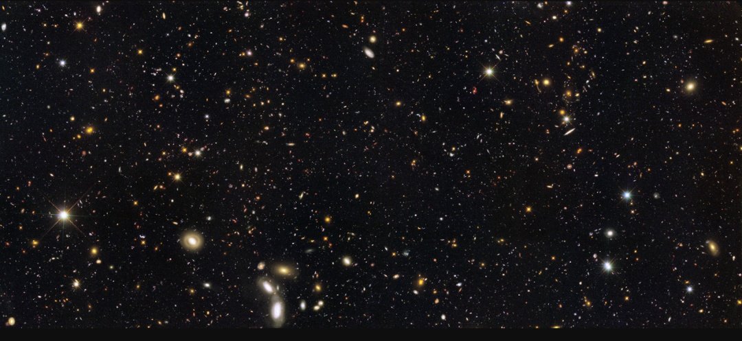 GarbeChiara's tweet photo. Cool! 
And for my birthday I get this:
(GOODS South Field)
Thanks @NASAHubble ! https://t.co/XJmaNARQYR