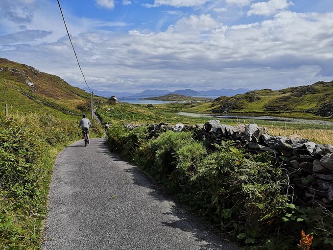 Connemara & The Islands Conamara & naOileáin (@aranconnemara) on Twitter photo Think we would all like to hop on that boat <a href="/All_Connemara/">All Things Connemara</a> but a trip to <a href="/VisitInishbofin/">Inishbofin Island</a> will have to wait ! In the meantime here's a photo of Inisbofin to keep our spirits up! #WhenWeTravelAgain
(📸photo by <a href="/HisSingingViola/">Haggard Gordon</a> ) Think we would all like to hop on that boat <a href="/All_Connemara/">All Things Connemara</a> but a trip to <a href="/VisitInishbofin/">Inishbofin Island</a> will have to wait ! In the meantime here's a photo of Inisbofin to keep our spirits up! #WhenWeTravelAgain
(📸photo by <a href="/HisSingingViola/">Haggard Gordon</a> )