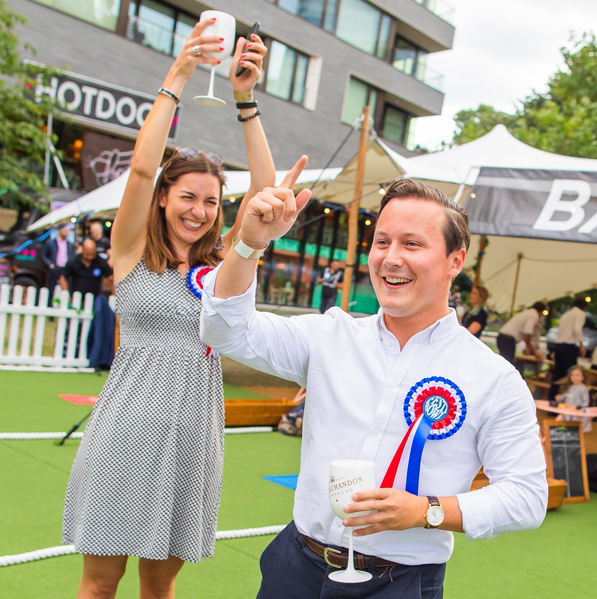 We bet you can't wait for lockdown to be lifted!

Our outdoors social bowling green could be just the place to celebrate with your colleagues☀️

#festibowl#lawnbowls#londonevent#londonactivites#londonstreetfood#entertainment#dj#outdooractivities#bowls#thecity#eventsneartheshard