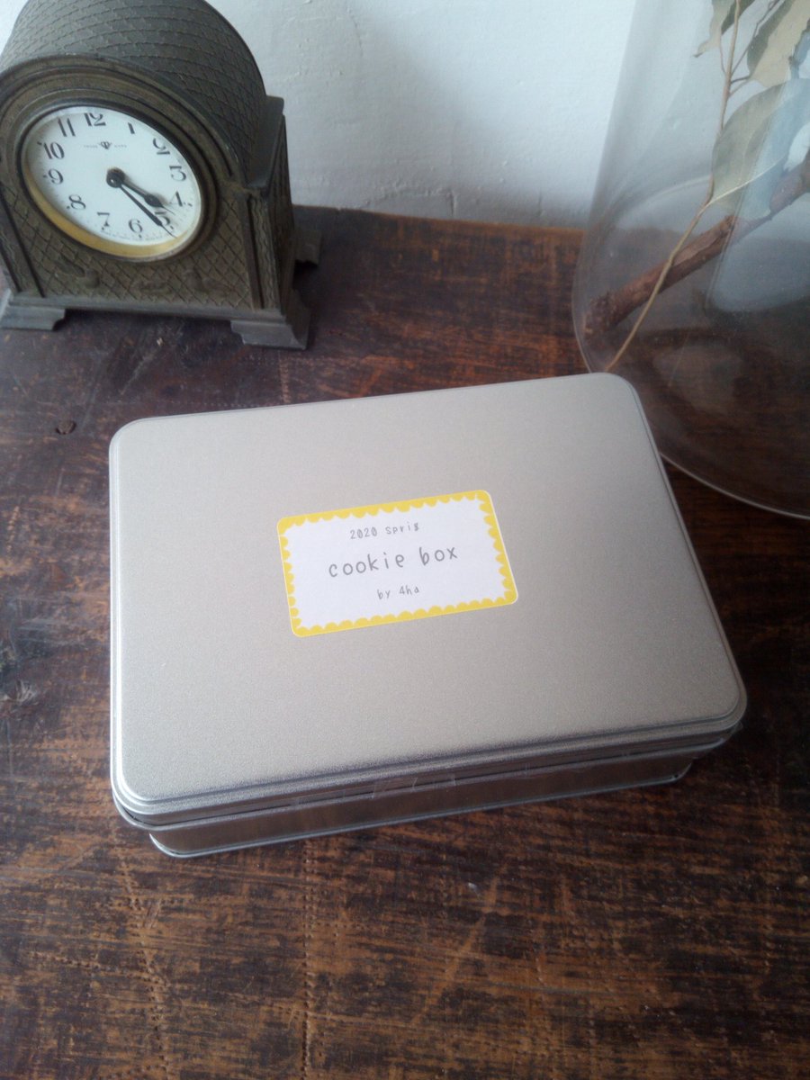 potter_y's tweet photo. 鎌倉の4haさん @cafe4ha のクッキー缶が届いた!
ぎっしり詰まっててきれいだし、何よりおいしそう。
ちょっとずつ味わって食べます!
#4ha #クッキー缶 https://t.co/ViJ1y9LkmK