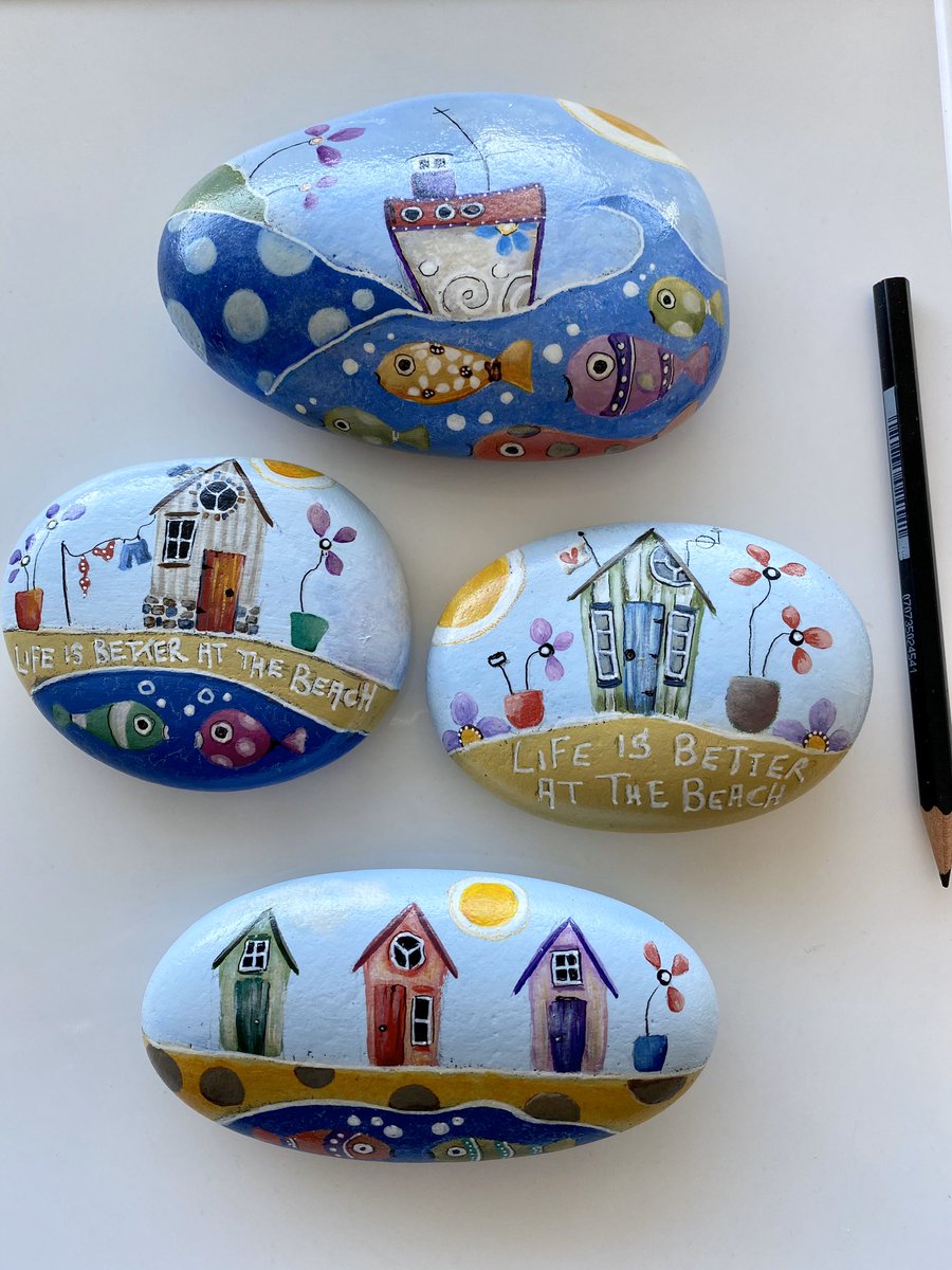 I discovered rock painting whilst isolating #art #Pebbles #SmallBusiness #keepingbusy #keepingsafe