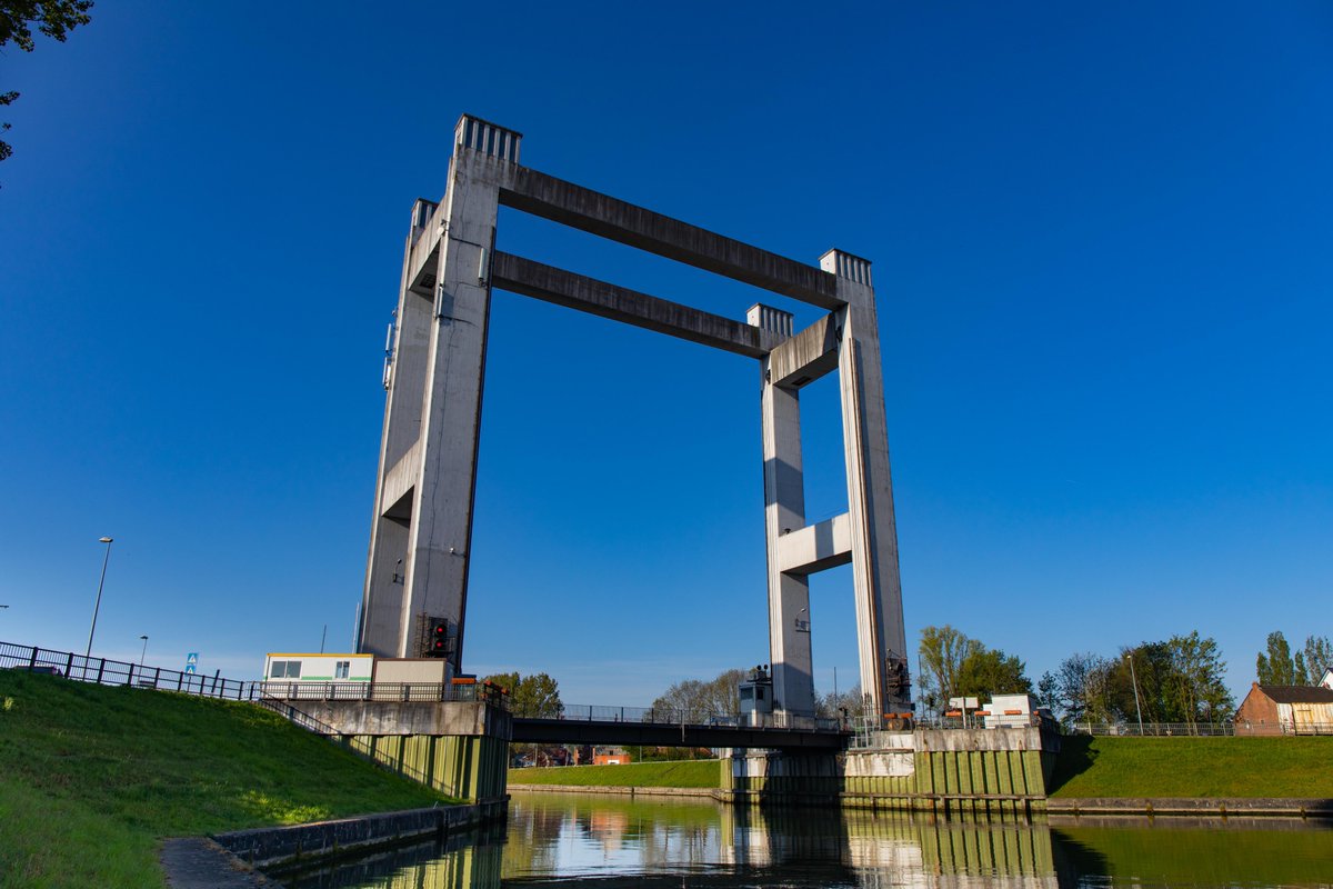 Agidens's tweet photo. During July and August, #Brielenbrug will go into lockdown! During this period, Agidens will renew the entire electromechanical installation on behalf of De Vlaamse Waterweg NV. Stay tuned for the next update! #progressbringsustogether #strongertogether #socialdistancing https://t.co/1pamtpPwP3