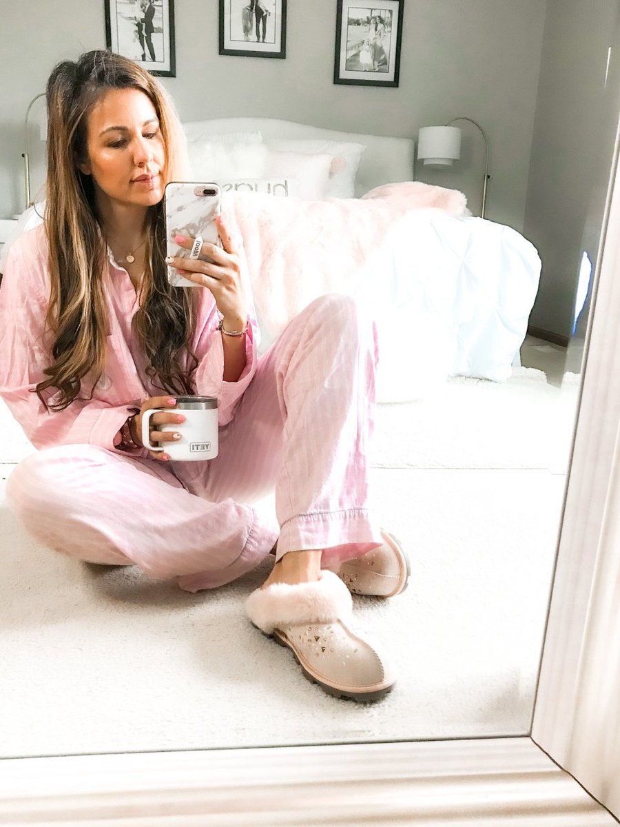 Friday Favorites | Stay At Home Favorites kallieflexman.com/friday-favorit…