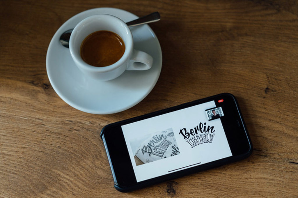 Berlin_CM's tweet image. Unbelievable: @normanposselt photographed our 1st #cmber online event with the same emotional touch as our physical meetings. Take a look at the album ... #CMPurpose #CreativeMornings flickr.com/photos/berlin_…