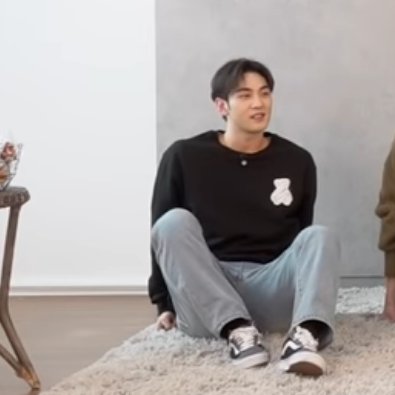 쭈그려앉는 콩알백호