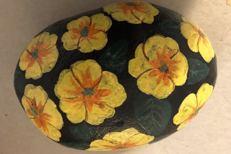 Amberr_als's tweet photo. Please like and share this so I can show my mom how good of a painter she still is. She hasn’t painted in years and finally found the time to start again during this a awful time since she is out of a job. I can’t do much but I can make her alittle happier by showing her this https://t.co/M3FLs9iM3c