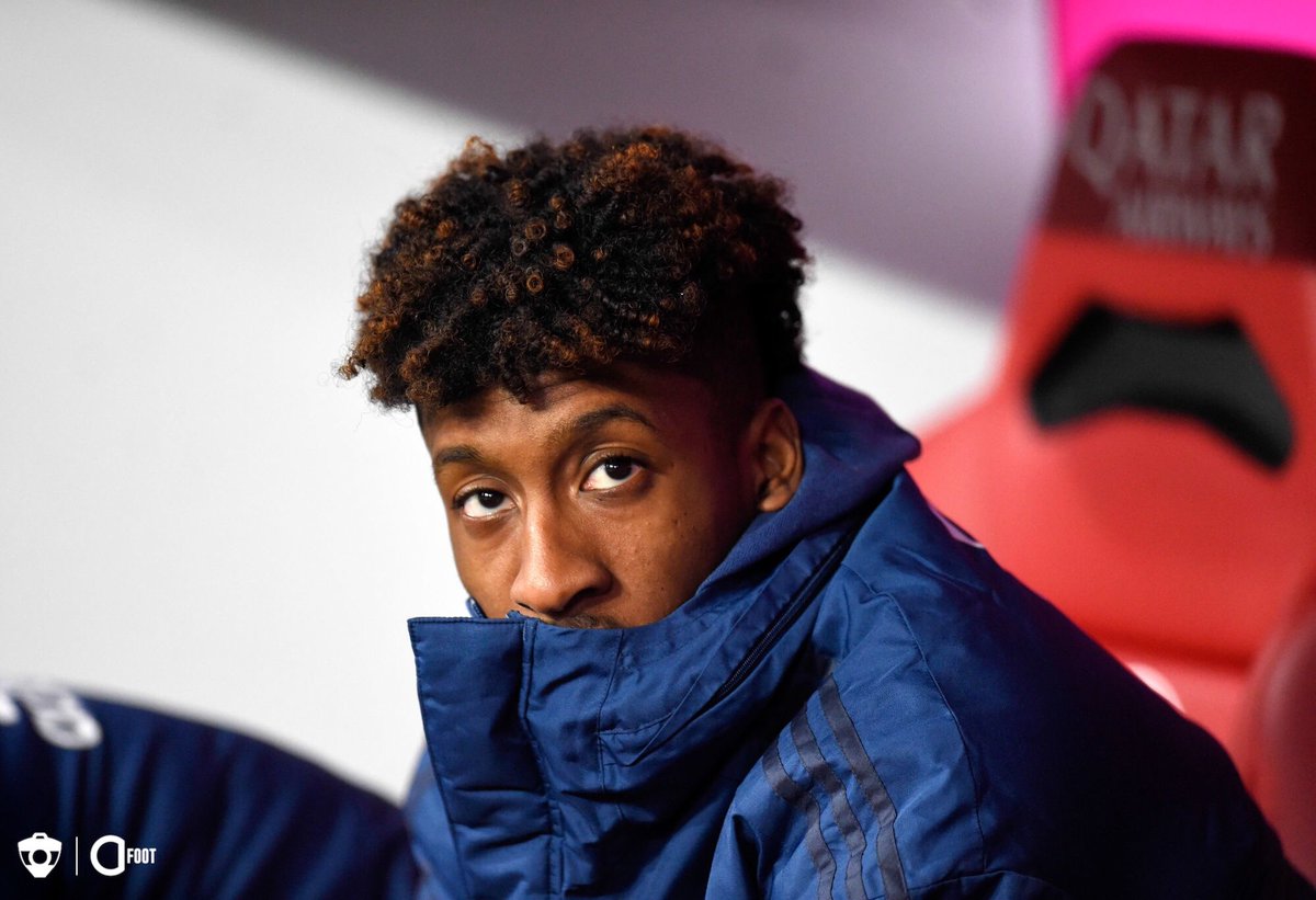 ActuFoot_'s tweet photo. Kinglsey Coman va écoper d’une amende de 50.000€ pour être arrivé à l’entraînement avec une Mclaren 570S Spider et non pas en Audi (actionnaire et sponsor du club).

Le Français s’est excusé en justifiant que le rétroviseur de sa voiture de fonction était endommagé. 
(BILD) https://t.co/p07MTUrNSo