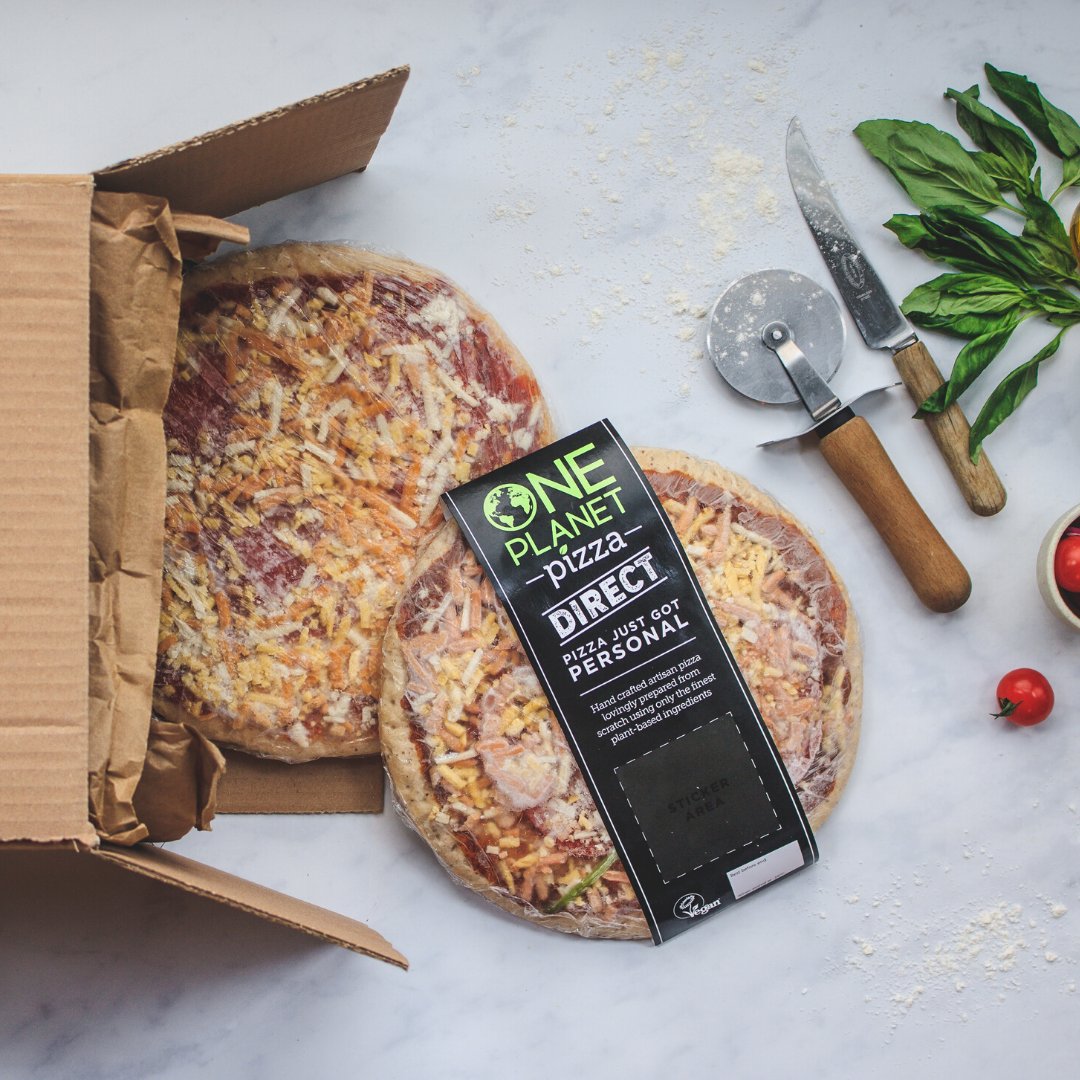 vivacampaigns's tweet photo. Did you know @OnePlanetPizza have launched OPP Direct, delivering their amazing pizzas straight to your door?🍕🏡😱 They can leave them outside your house to adhering to social distancing, giving you the perfect pick-me-up during this time. Check it out: https://t.co/QZEOpVlr8U https://t.co/y7rgK7yfTz