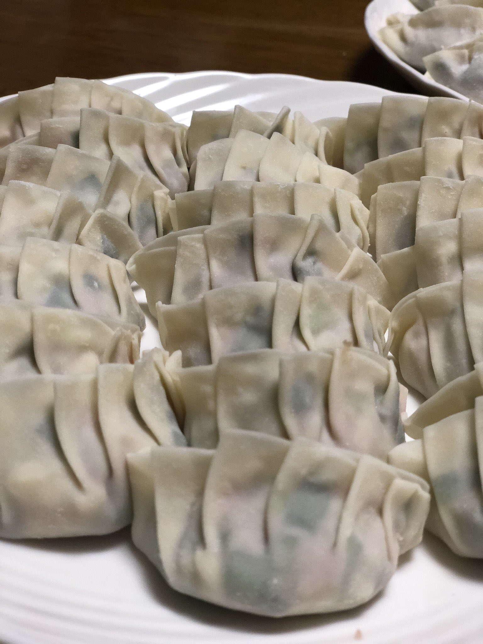 カスミ 中間淳太さんへ 餃子包むの得意なのでよければ包み方教えます 羽根つき餃子っていいですよね 連絡待ってます 私より T Co Xk9vohvmeq Twitter