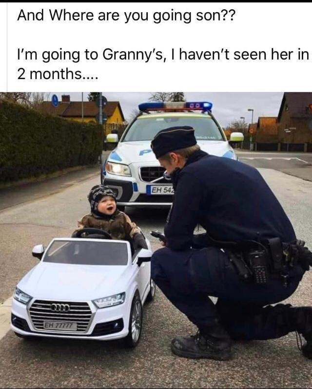 Albarepat's tweet photo. 😂😂 tipical Audi driver (boy racer) https://t.co/rNLH7V7I3N
