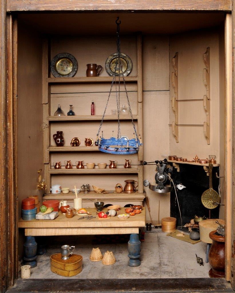 TempleNewsam's tweet photo. The kitchen in the Temple Newsam doll’s house is kitted out for cooking with copper, pewter and china utensils.
(Curious to know what they’ve been up to today? – wondering what to make with parsnips and and cheese)
#InventiveCooking #TalesFromTheDollsHouse #StayingAtHome https://t.co/V3f7uVuySd