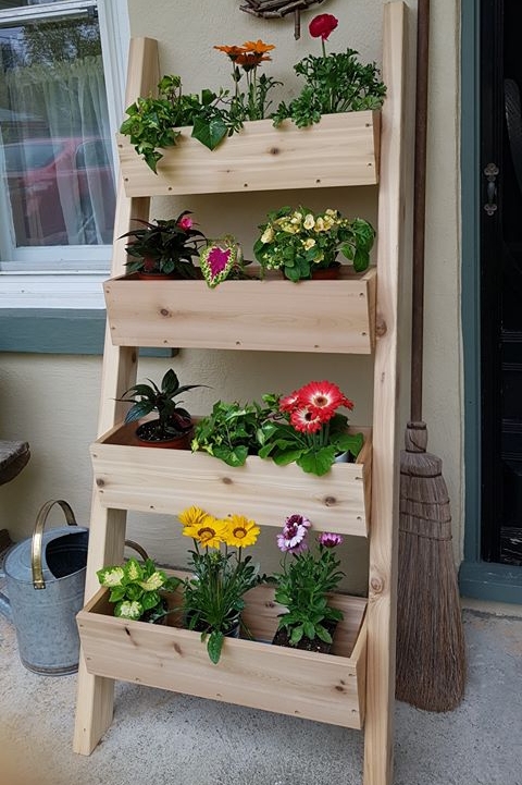PaulTMaker's tweet image. 4 tiered cedar planter. A few of these left and will make more to order. 24&quot;w x 60&quot;h (Bottom is 24&quot; out from wall). Pickup or free local delivery available. $140

#spring #cedarplanter #plantingtime