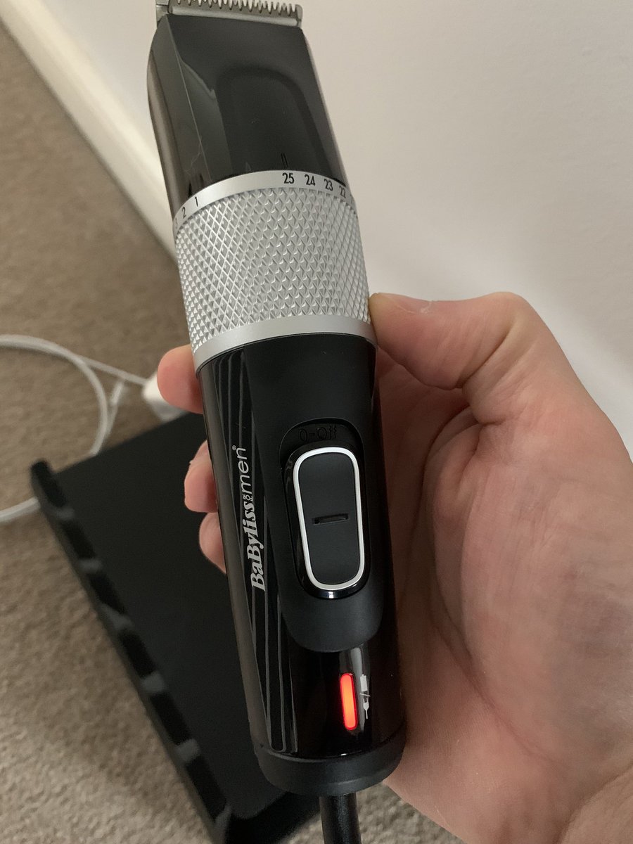 djnicho76's tweet photo. @BaByliss charging this new 7468U clipper for upwards of 16 hrs (per the manual).  Does this charging light actually go out when charged?? https://t.co/OyZwW1QOew