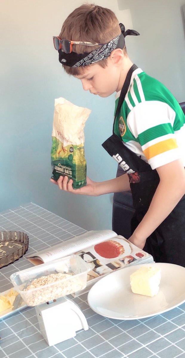 3 Weeks into Lockdown and cooking for us everyday!!👌👨‍👩‍👧‍👦☀️ Thanks to <a href="/jamieoliver/">Jamie Oliver</a> We now have ourselves our very own in-house chef... 🧑‍🍳🥧🍰🍛🍲🌮 

#lifeinlockdown #learningtocook @GabrielCraw1984