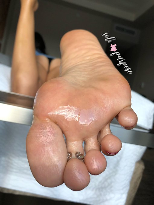 Drippin in softness. Would you like to fuck these soles? #soles #prettyfeet #feet #toes #longtoes #footfetish<a href="/tag/legs"class="tags"><span>#legs</span></a><a href="/tag/footfetish"class="tags"><span>#footfetish</span></a><a href="/tag/feet"class="tags"><span>#feet</span></a><a href="/tag/toes"class="tags"><span>#toes</span></a><a href="/tag/prettyfeet"class="tags"><span>#prettyfeet</span></a><a href="/tag/pedi"class="tags"><span>#pedi</span></a>