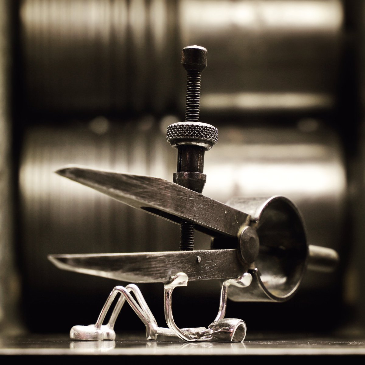 Divided enthusiasm on today’s Workshop Workout, it was always going to be a big ask but a sterling effort showed some true mettle to get the job done. #lockdownart #sculptureart #capetown  Figurines in Sterling Silver, from R890 📷redearth.co.za
