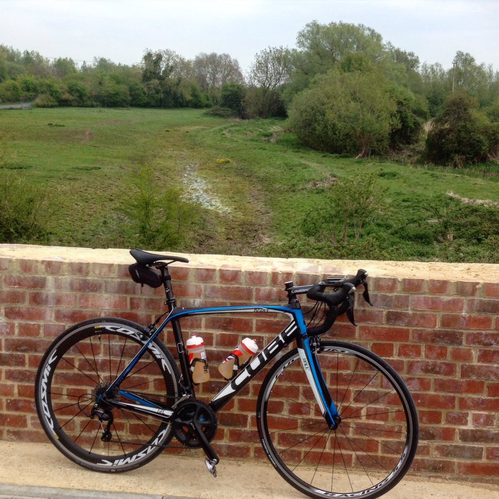 PaulAdamsCycles's tweet photo. New bridge over the remains of an old canal.
#ThamesAndSevernCanal #cycling #Wiltshire #Cricklade #Latton https://t.co/seHHAIzMaK