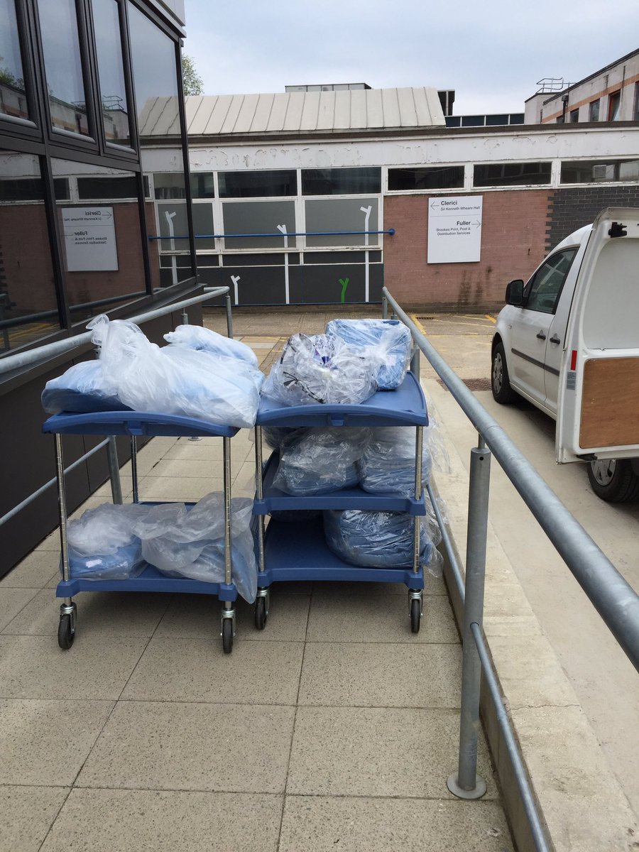 Donating two trolleys worth of PPE from Brookes labs to Stoke Mandeville hospital - stay safe, guys! #ProtectTheNHS