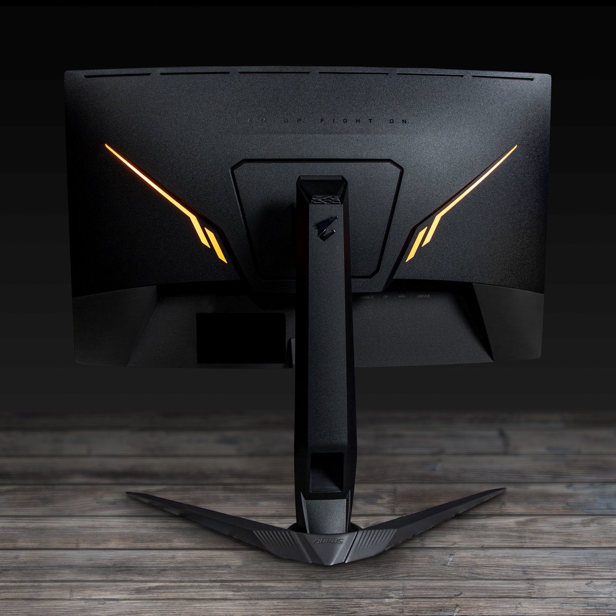 AORUS_Nordic's tweet photo. Look at things from another angle 👀 
Check out the stunning #165Hz 🚀 #QHD 😲 #HBR3 😮 AORUS CV27Q #Curved Tactical #GamingMonitor 😘 
What would be the first thing you would play on it? 

#monitor #curvedmonitor #tacticalmonitor #pcmr #pcsetup #gamingpc #AORUS #GIGABYTE https://t.co/NfjDlwE1xQ