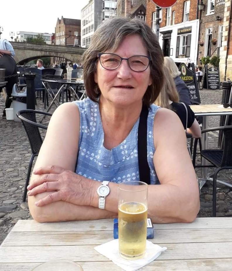 RIP NHS hero Jane Murphy. The 73 year old, a clinical support worker at the Royal Infirmary Edinburgh, has died with Covid-19. Colleagues have spoken of how "she refused to retire from the NHS", mentoring many who are senior nurses and doctors.  #NHSheroes https://www.edinburghnews.scotsman.com/health/she-will-be-greatly-missed-tributes-paid-edinburgh-nhs-worker-who-died-covid-19-2541624
