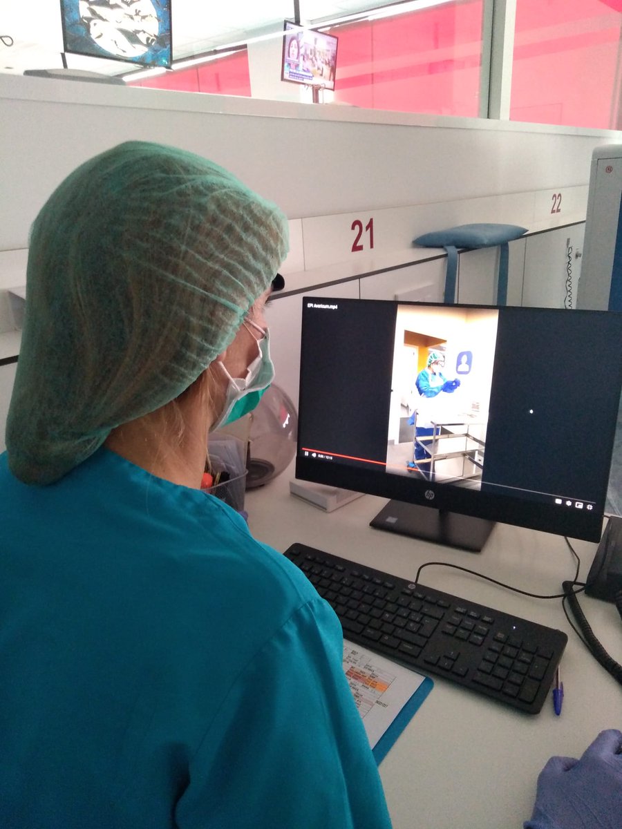 avericum's tweet image. Seguimos con la puesta al día en #formación En #AvericumChiclana trabajan la 'Correcta colocación y retirada de EPIs' impartida por Nuria Sánchez, enfermera formadora. ¡Saldremos de esta! 💪 
#Avericumforma #enfermería #nefrología #Covid19